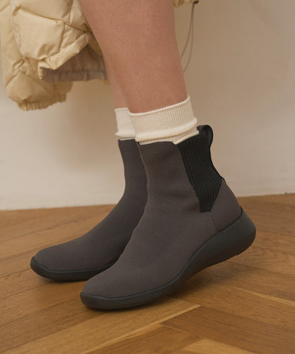 スニーカーブーツ