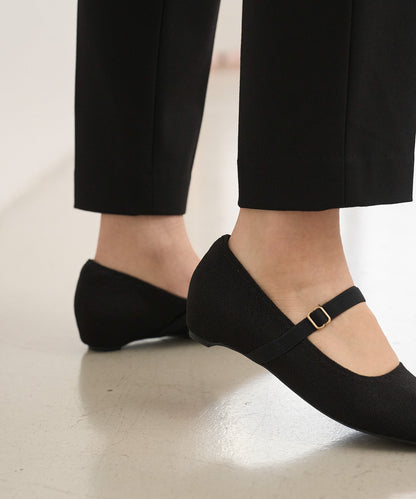 インヒール パンプス