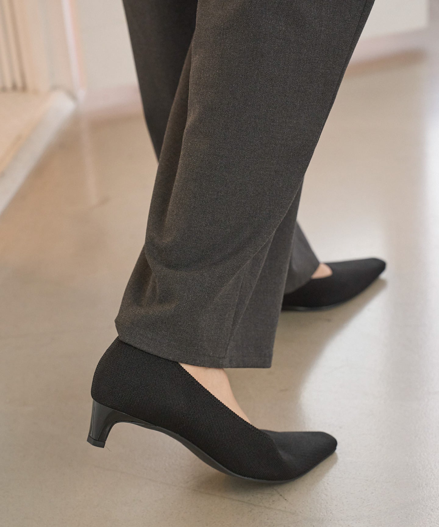 スクエアトゥ パンプス