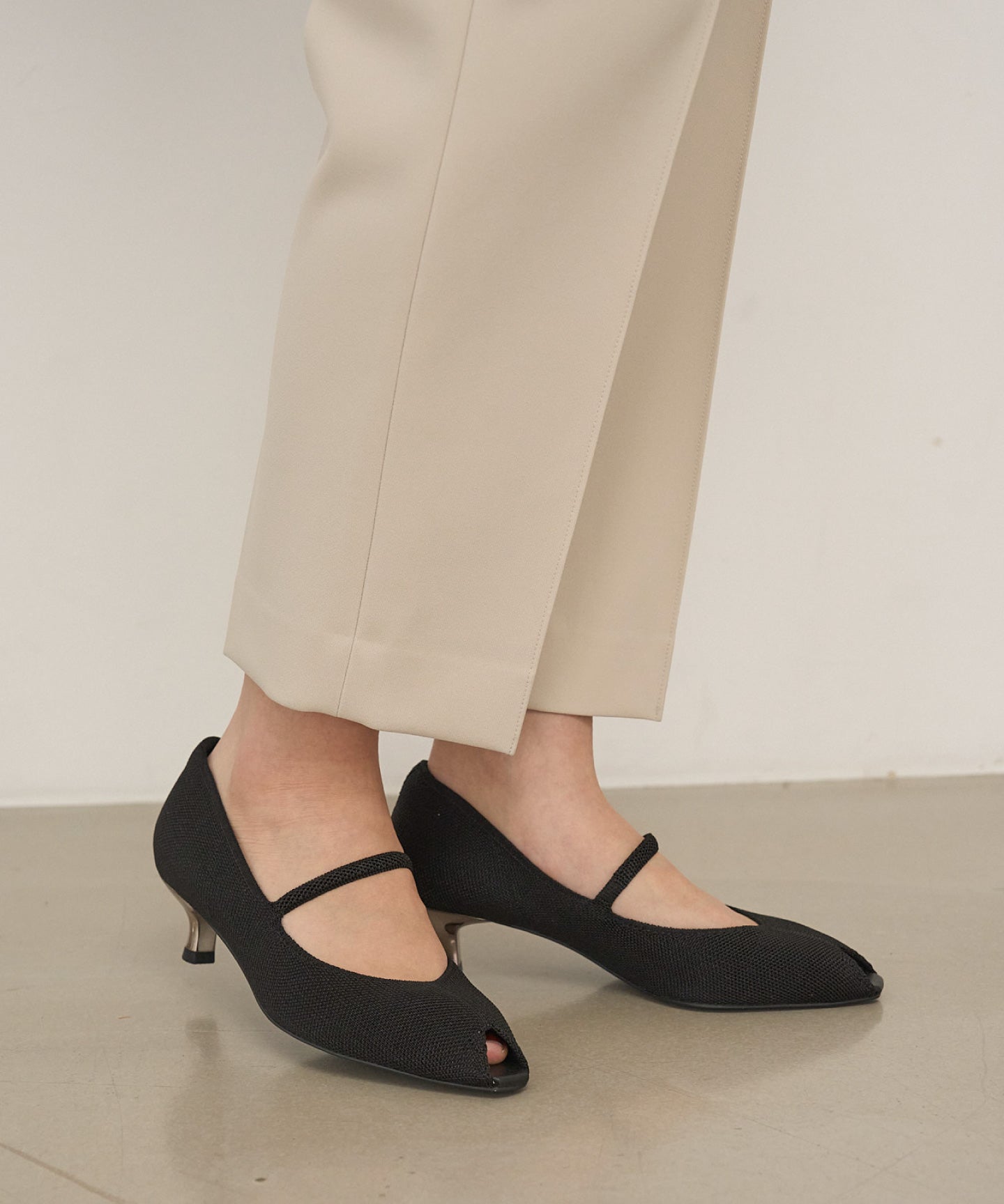 オープントゥ パンプス