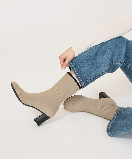 オブリークトゥ ブーツ