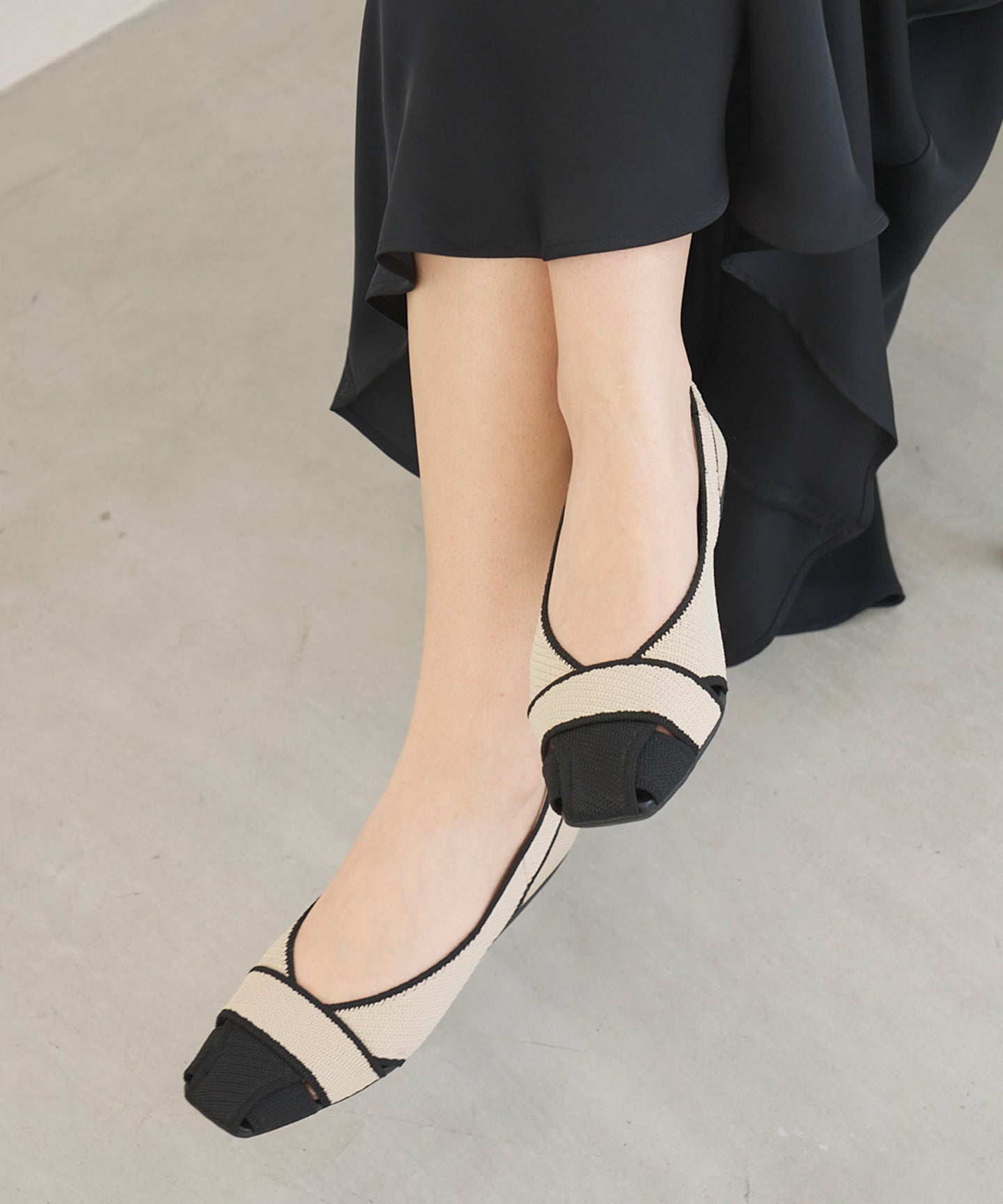 スクエア グルカ パンプス