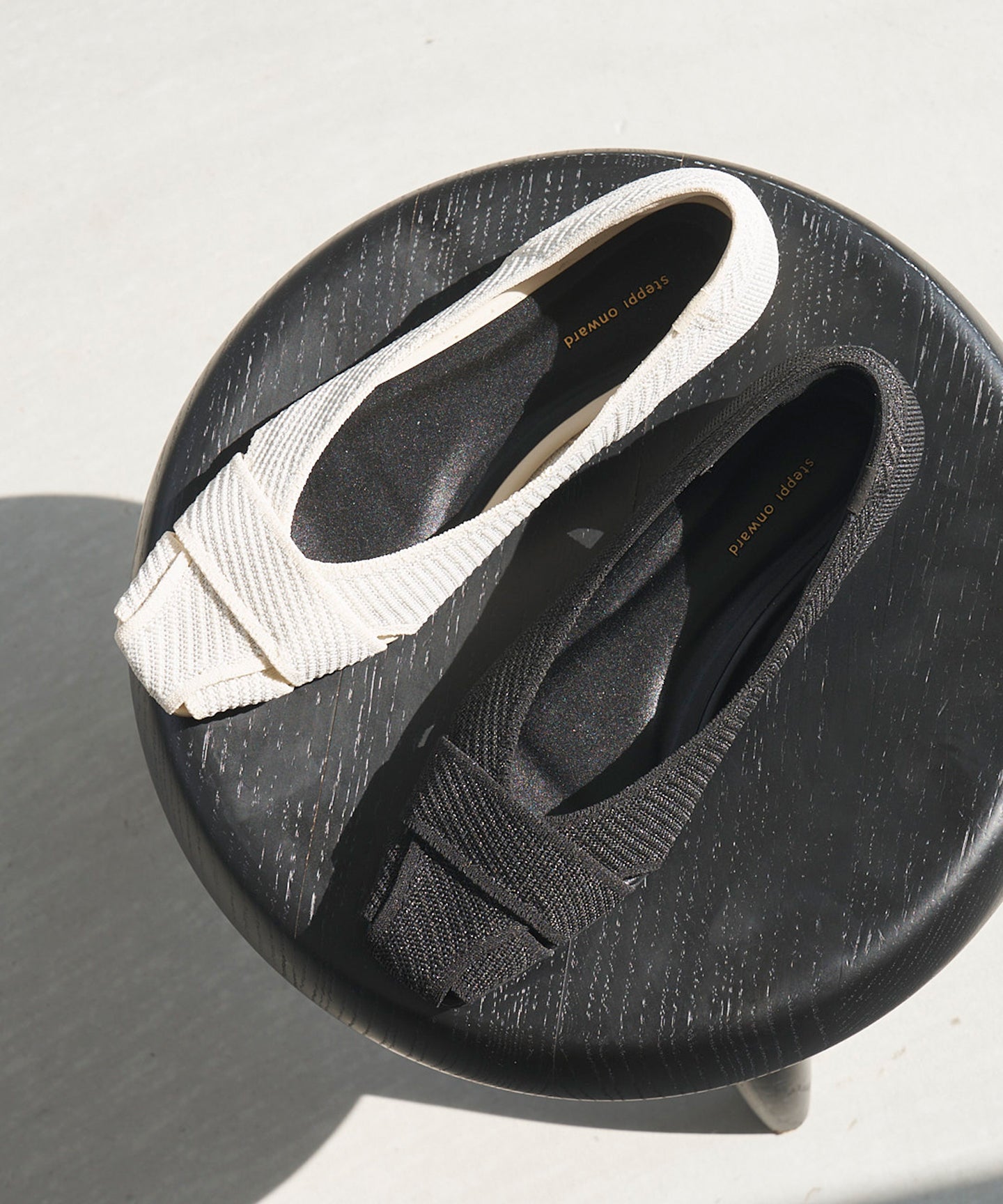 スクエア グルカ パンプス