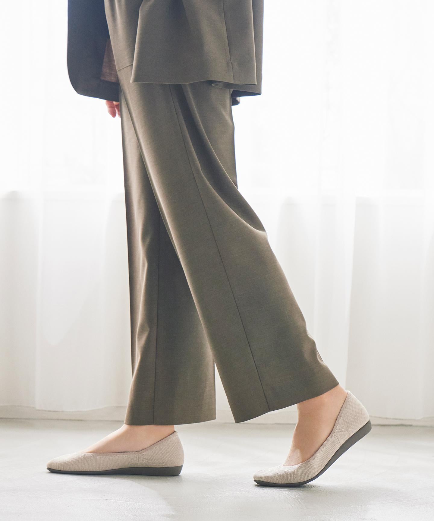 ベージュ（033）