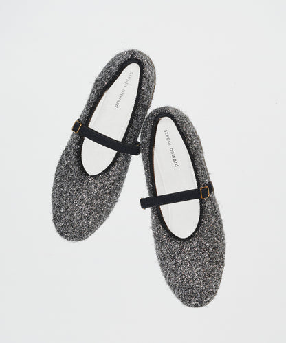 ラウンドファー パンプス