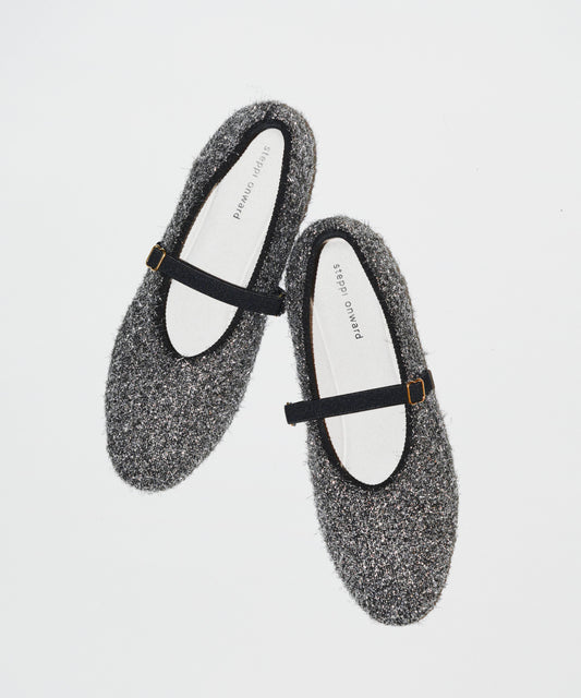 ラウンドファー パンプス