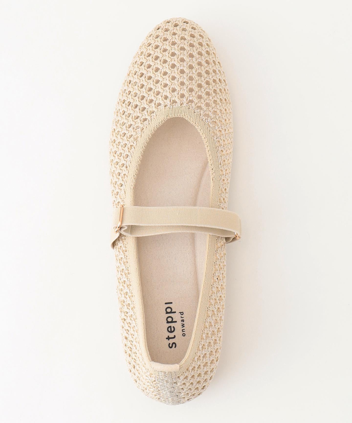 アイボリー（002）