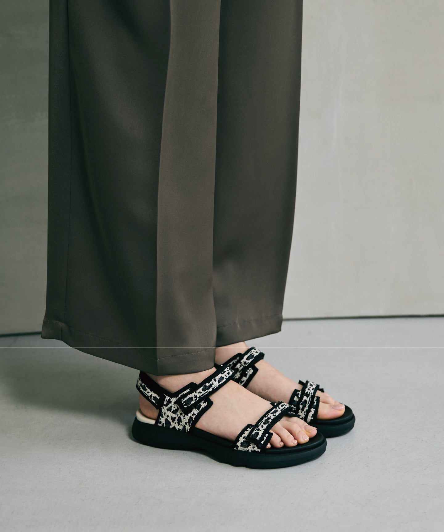  SLIPPER　ストラップサンダル ナローストラップ スポーツ サンダル – steppi（ステッピ）公式