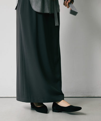 フォルム フィット ポインテッド パンプス