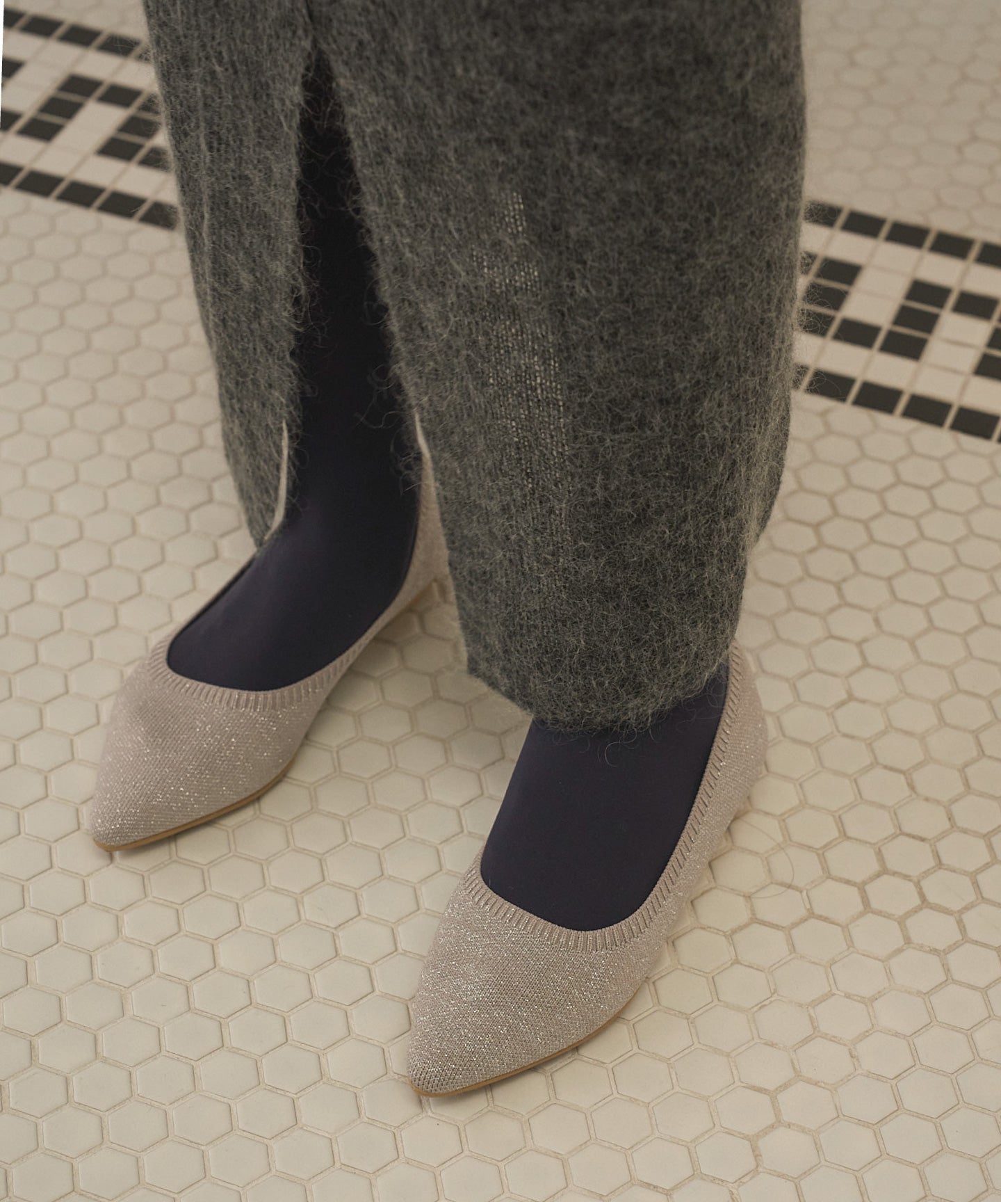 グリッター ポインテッド パンプス