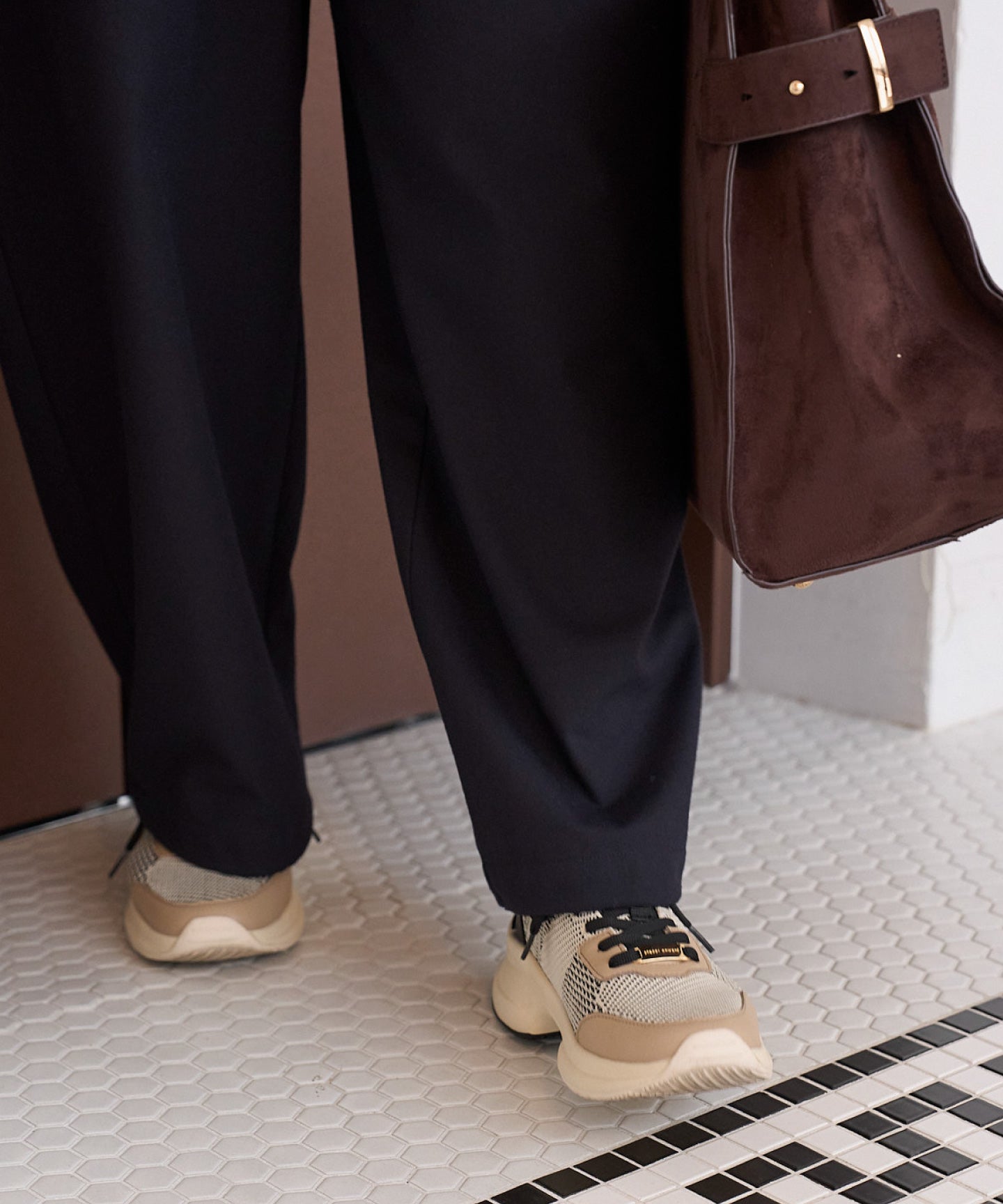 ボリュームソール スニーカー